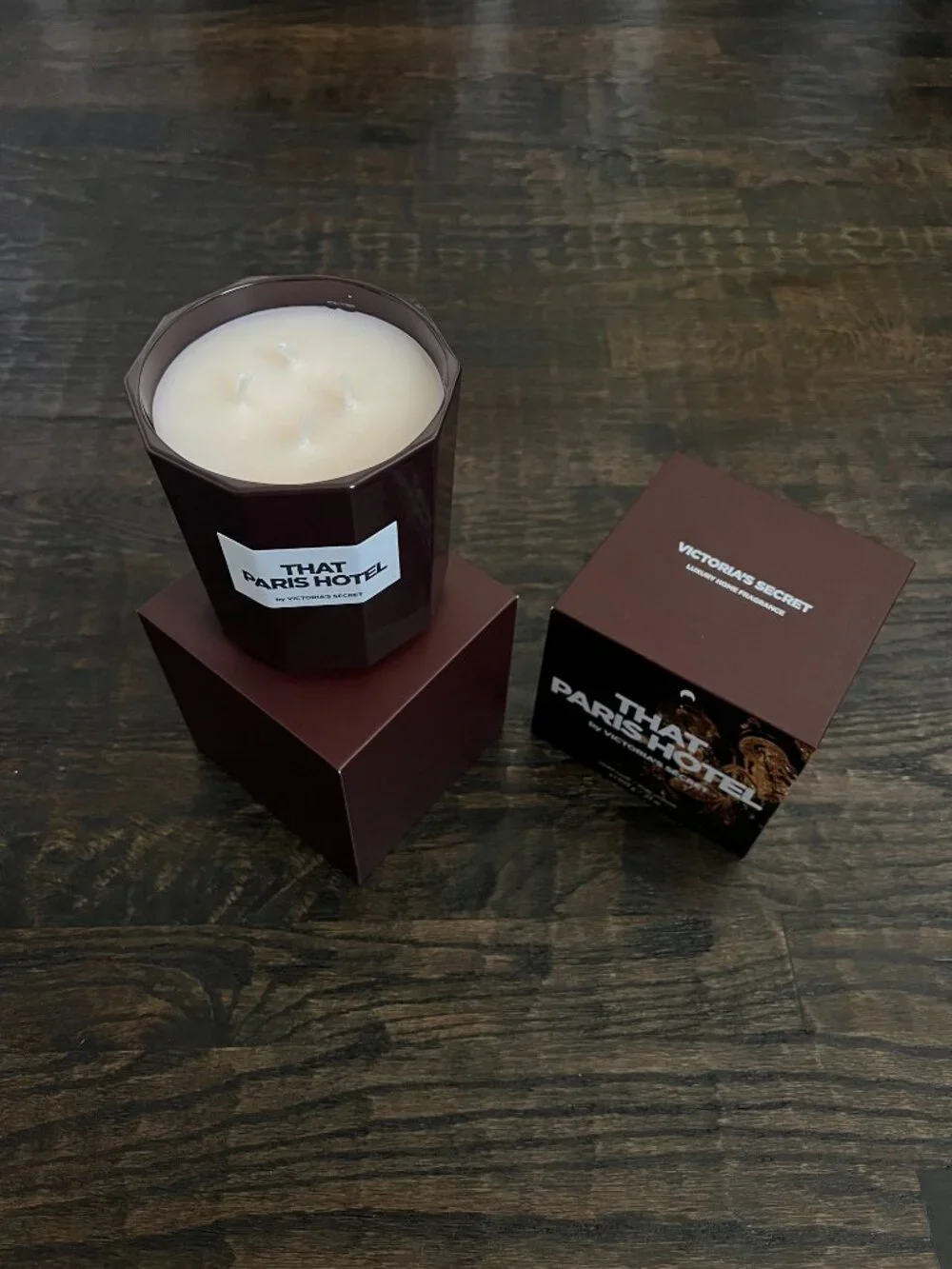 Victoria's Secret That Paris Hotel 4 Wick Candle 21 oz NIB